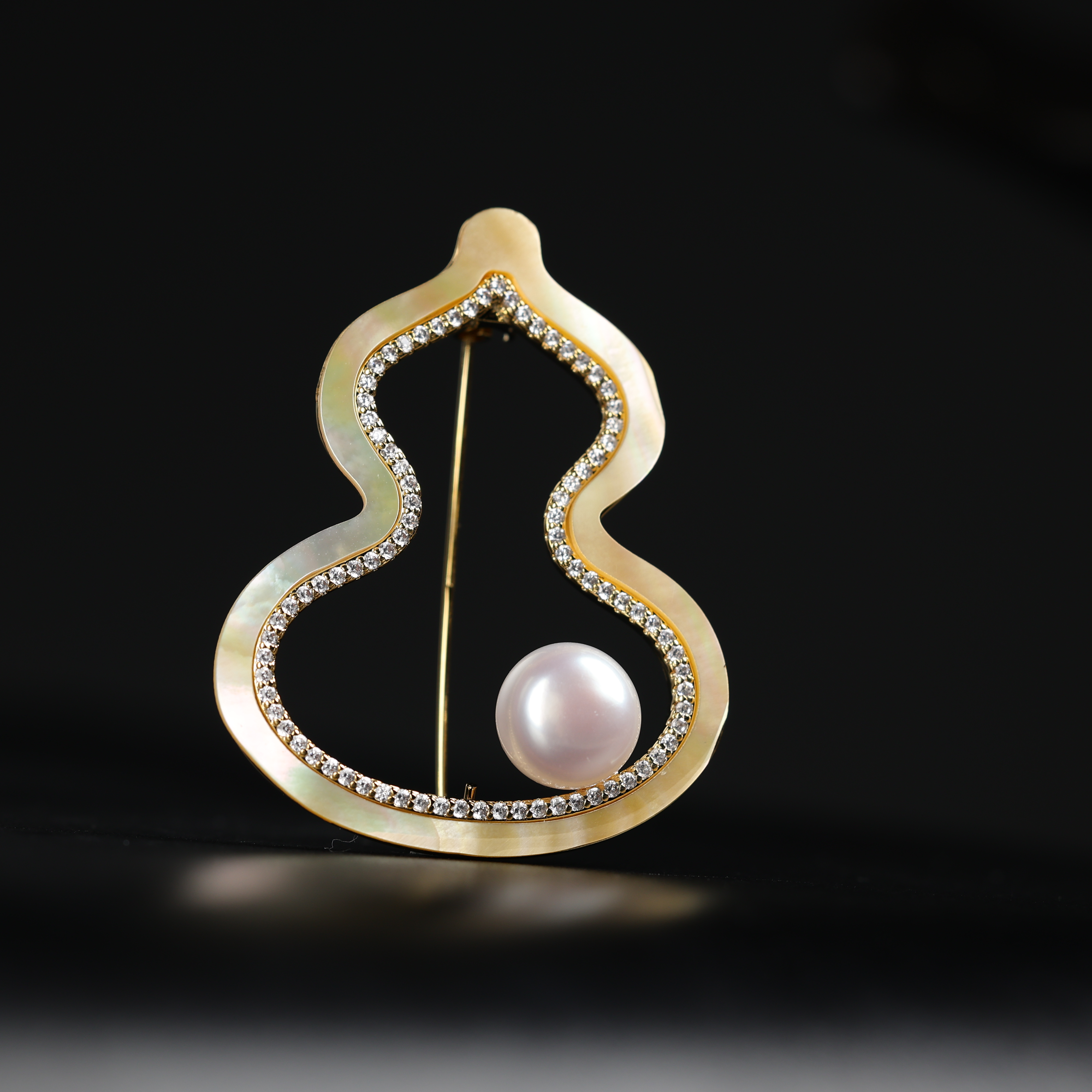 "如意"原创设计精品淡水珍珠葫芦胸针