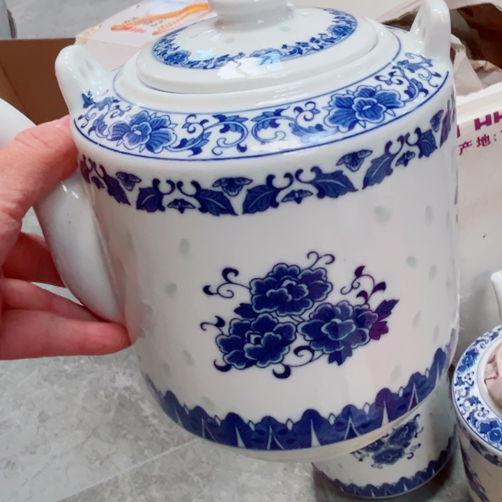 青花玲珑牡丹花提梁壶微瑕