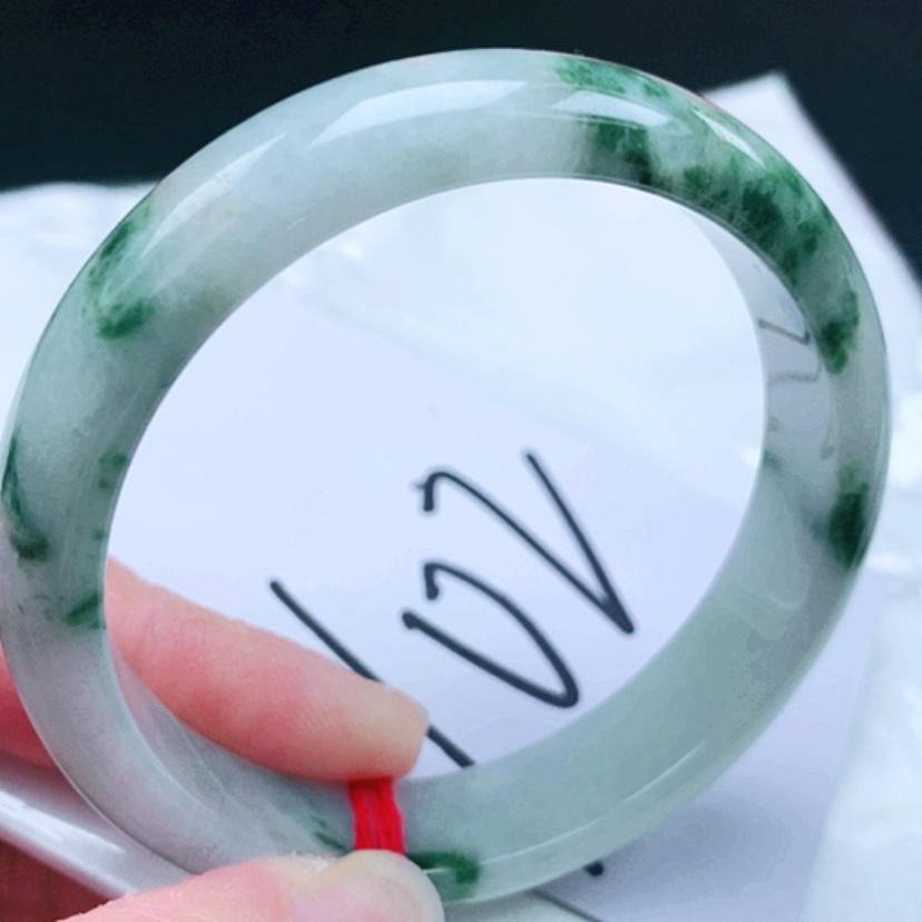 【闪购商品】翡翠手镯未镶嵌56圈