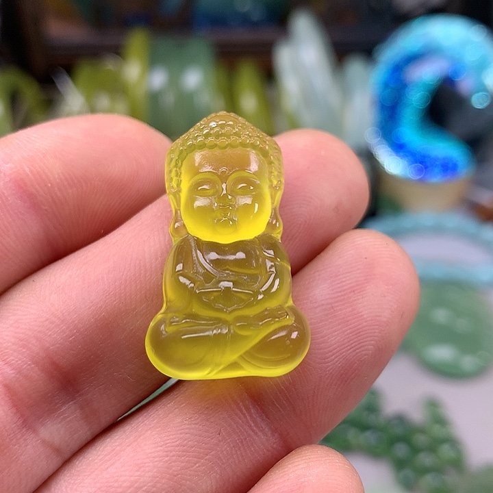 蛇纹石玉挂坠未镶嵌