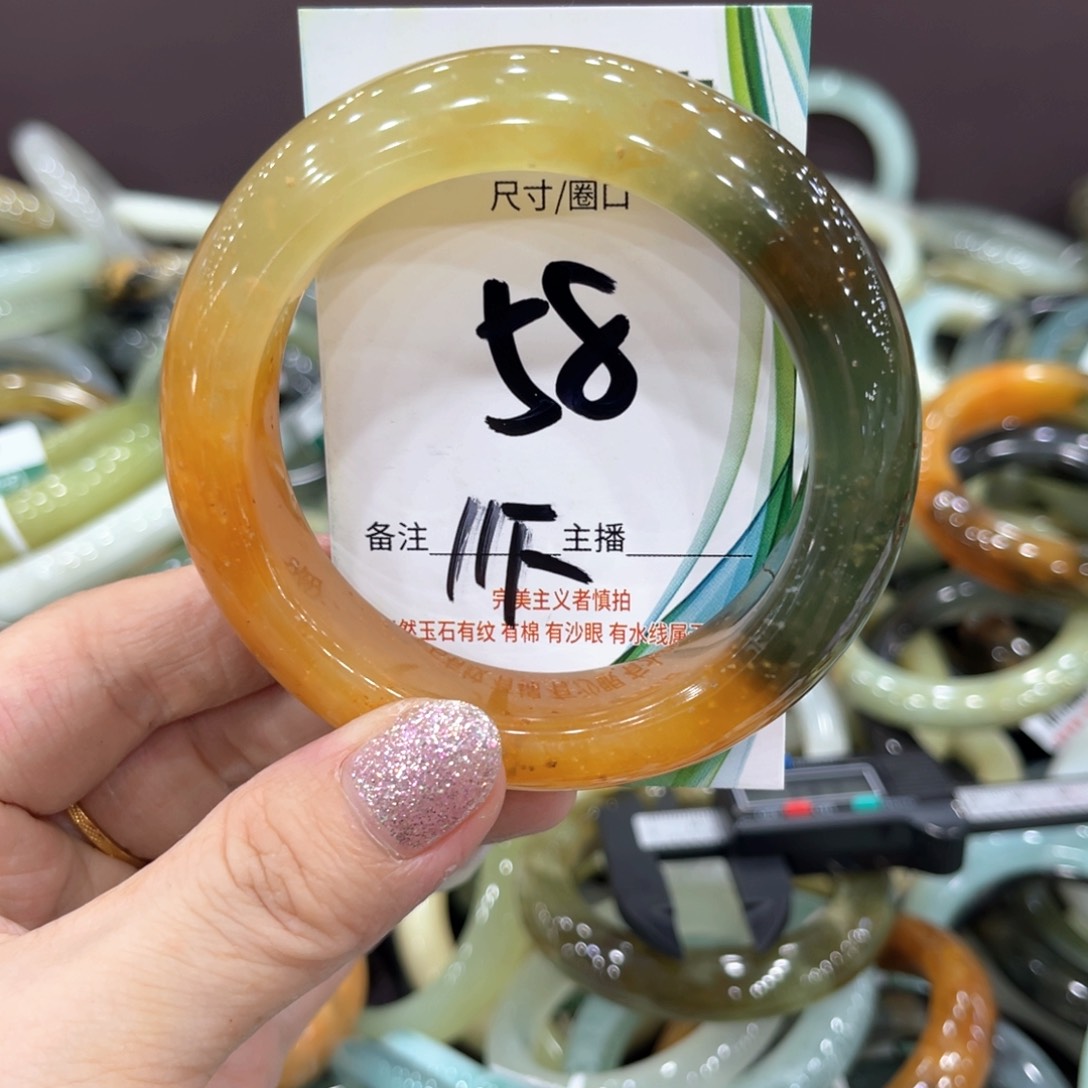 爱***洛蛇纹石玉未镶嵌手镯手镯