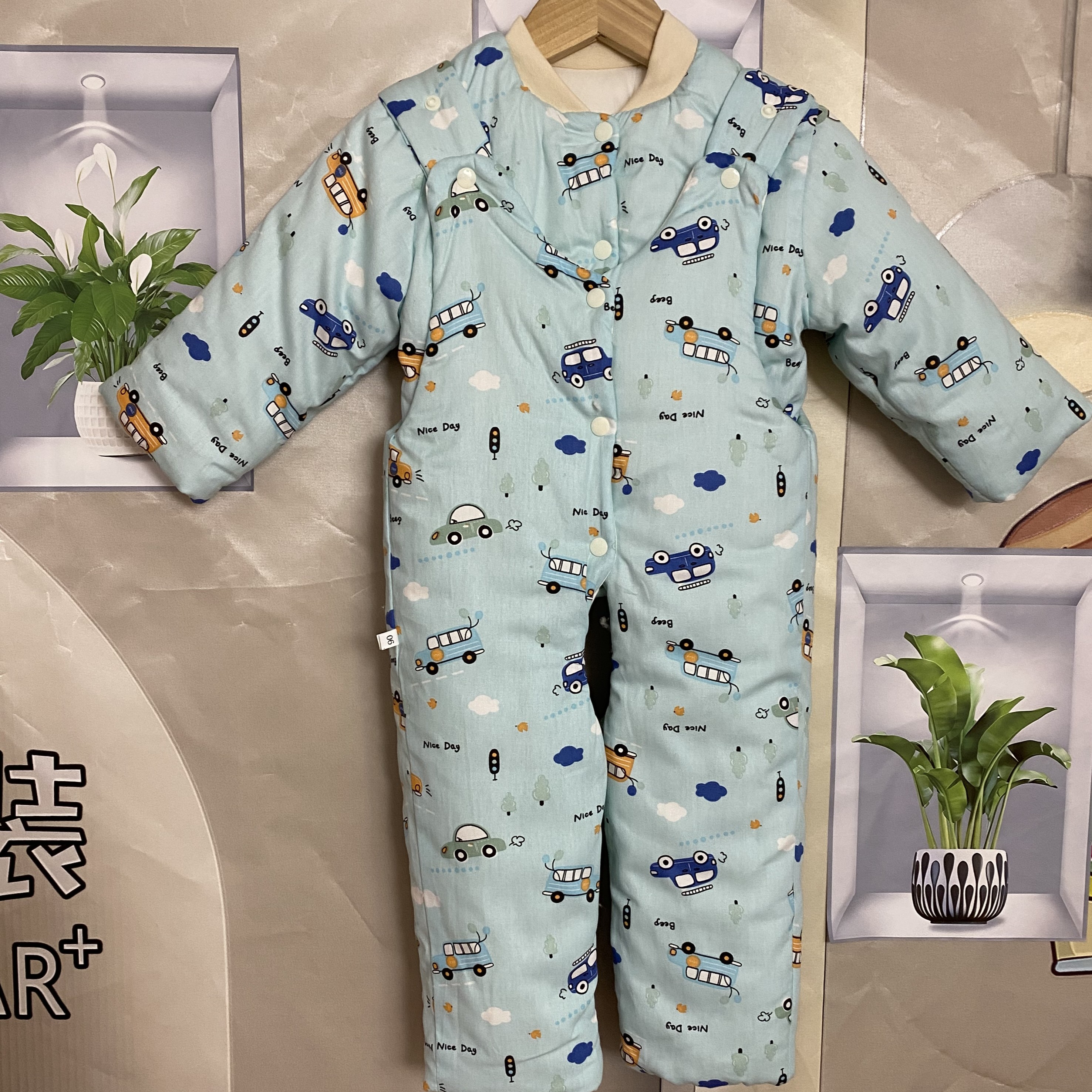 浅绿色小汽车手工棉花衣宝宝加厚冬款