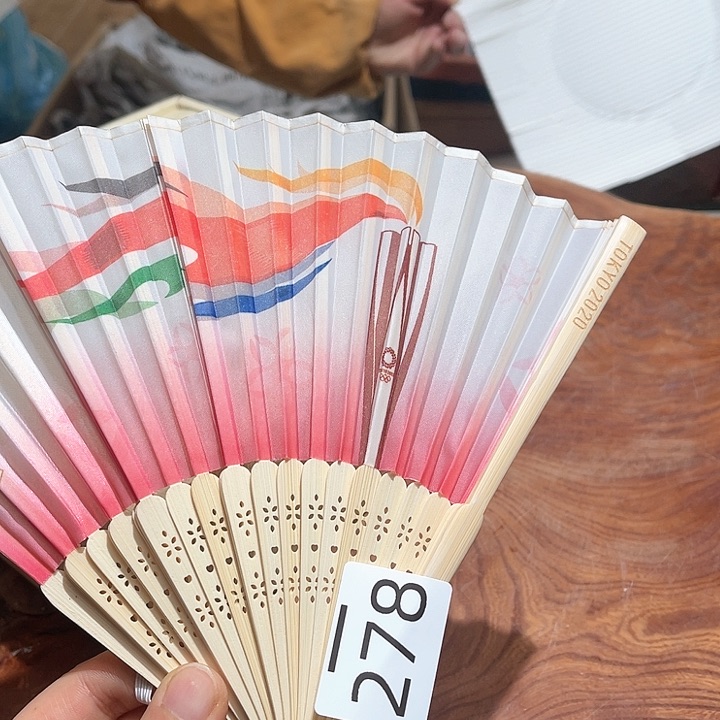 瓷片大美玲好物分享优选推荐