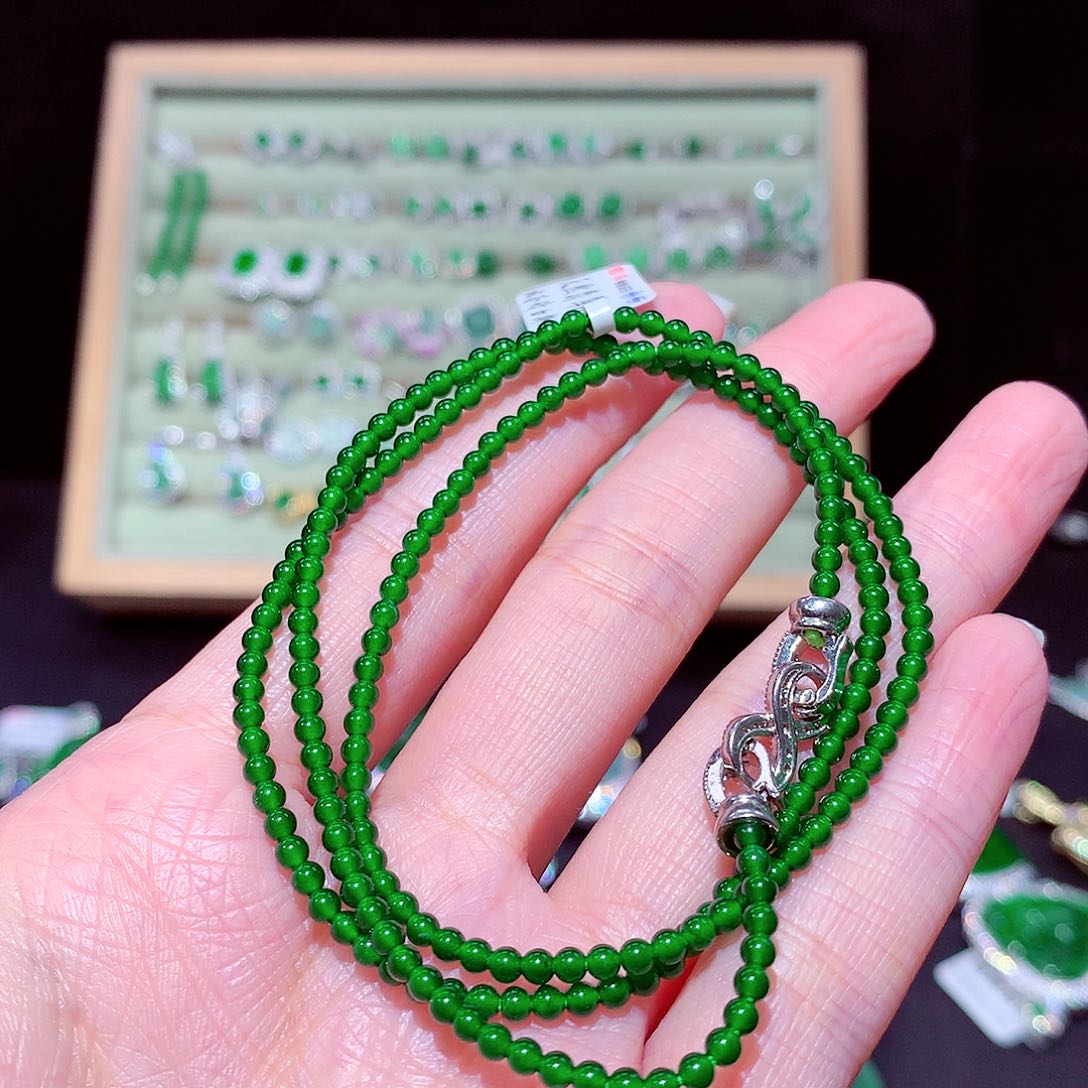 【闪购商品】翡翠吊坠(不含链)未镶嵌