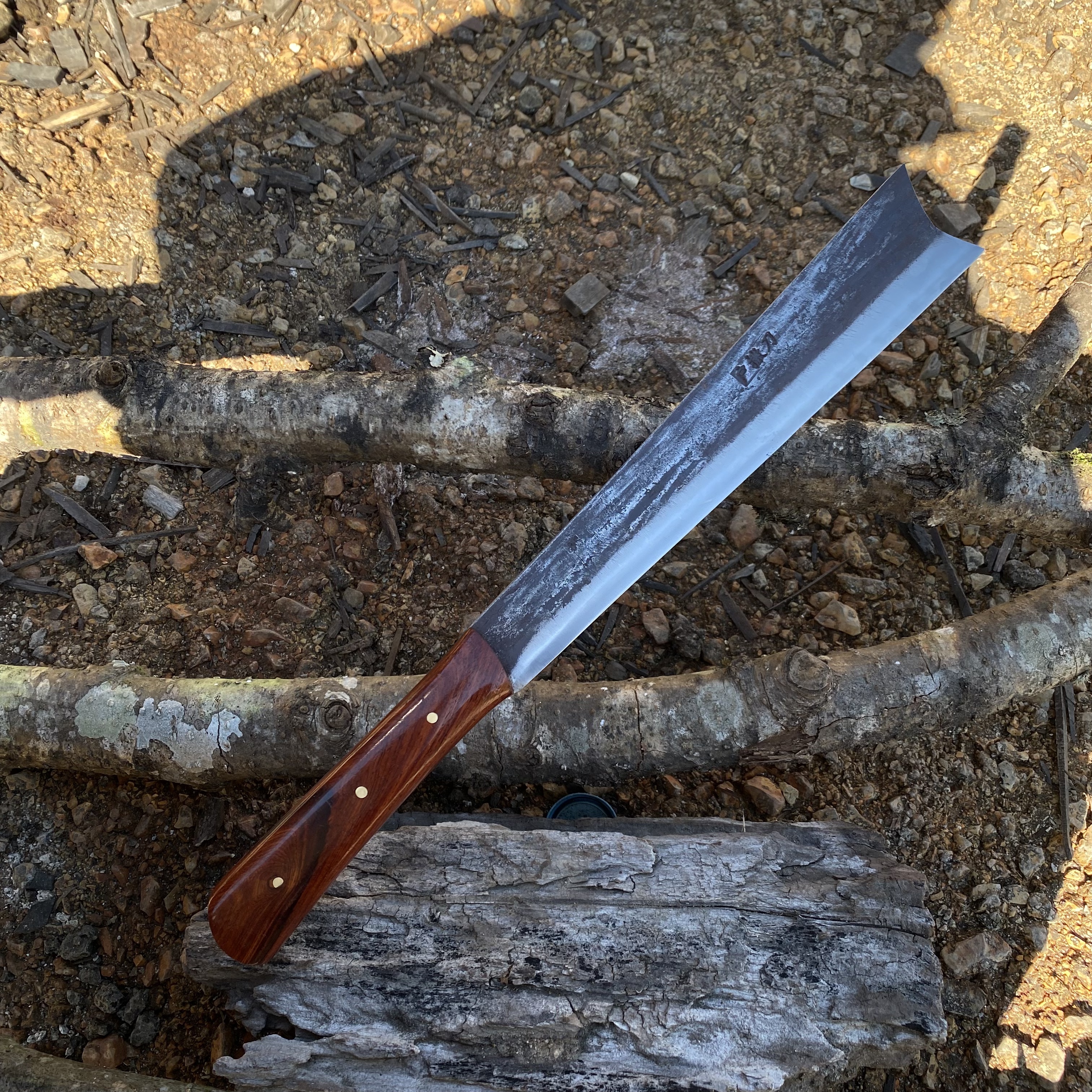 正宗云南户撒户外柴刀一体手工锻打砍柴刀丛林排障开路砍树多功能