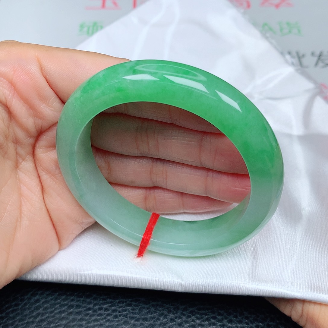 未镶嵌手镯翡翠正阳绿33