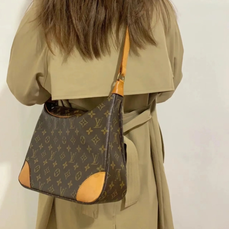 修复品LouisVuitton/路易威登【沐莹】中古大牛角斜跨款