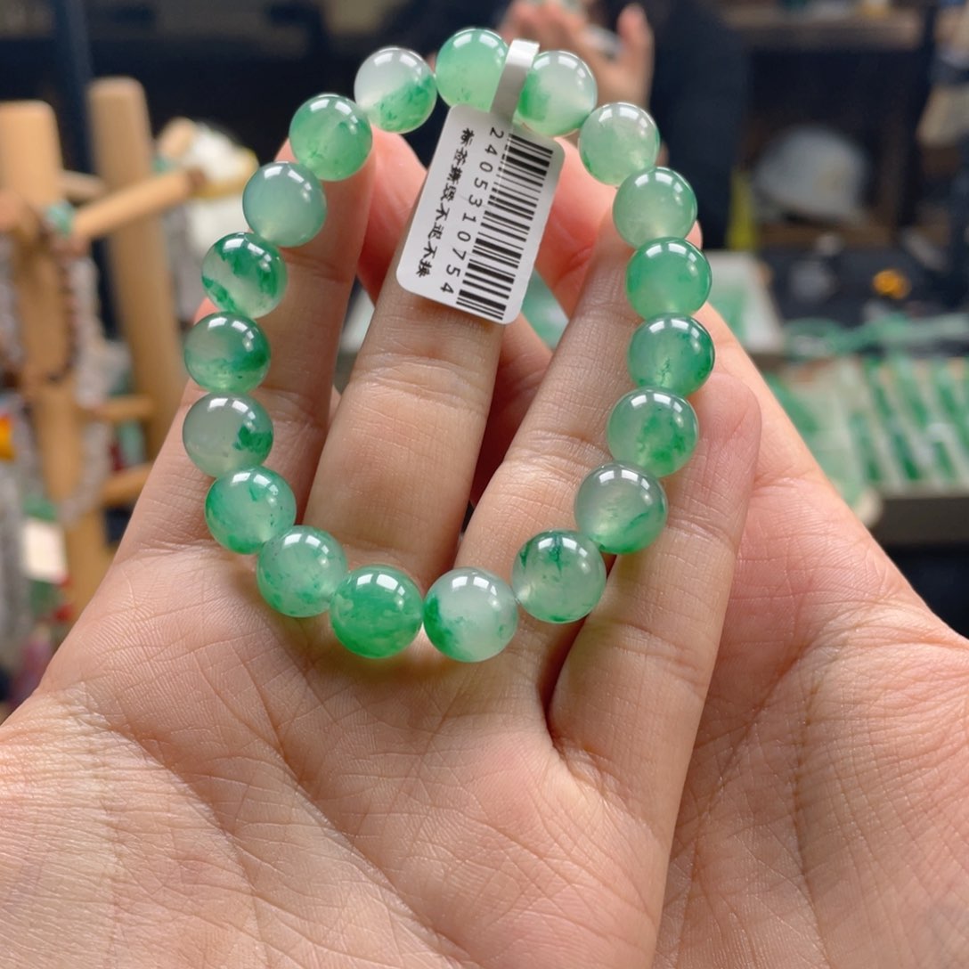 石英质玉手串未镶嵌狂**人