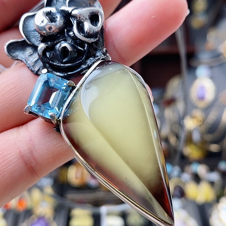 琥珀颈饰银S925镶嵌吊坠