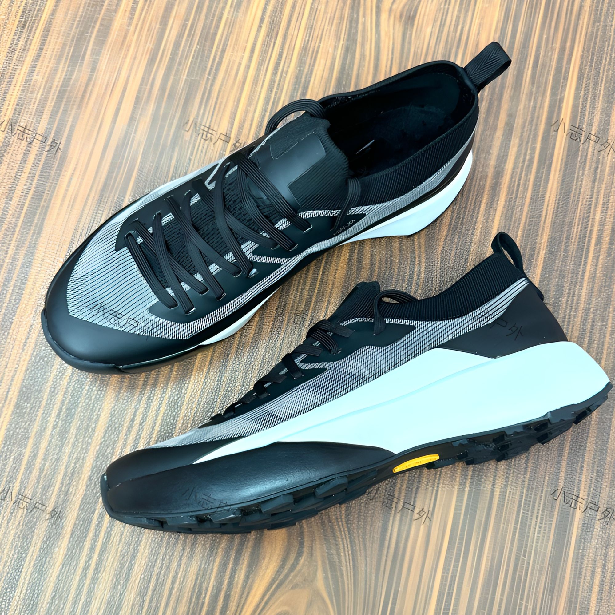 【ZHI】VTS夏季户外登山徒步休闲百搭透气网孔超轻耐磨男女户外鞋