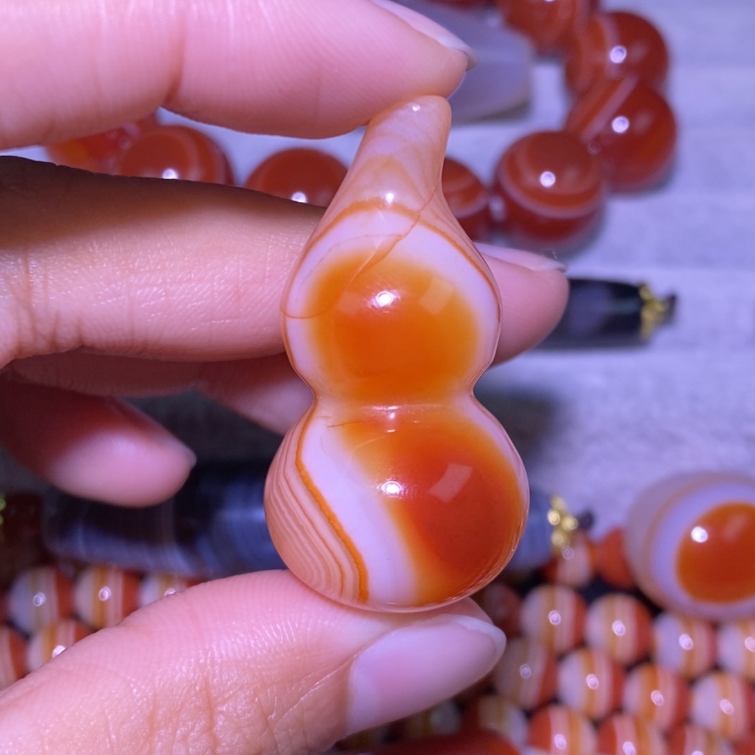 安***好玛瑙/玉髓未镶嵌颈饰