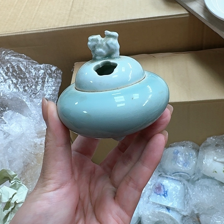 精品瓷器。           