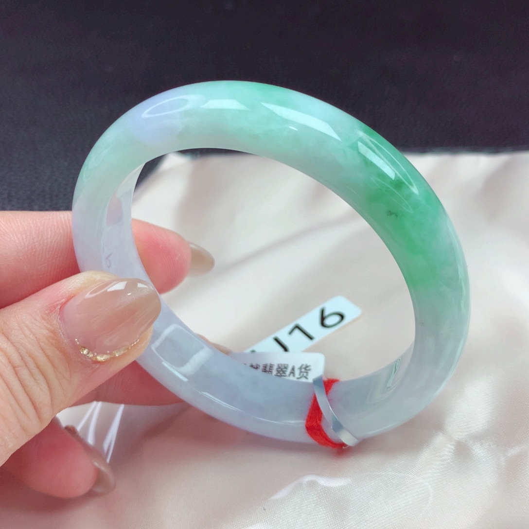 翡翠手镯未镶嵌手镯88