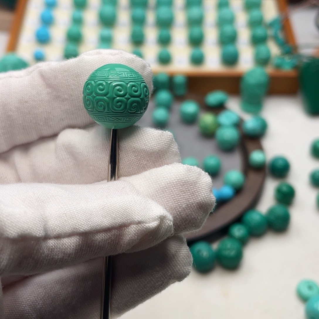 澎***哥原生态精工配饰，直径15