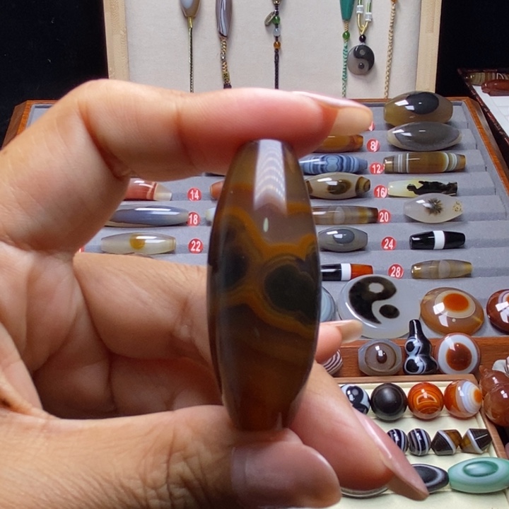 玛瑙/玉髓颈饰未镶嵌