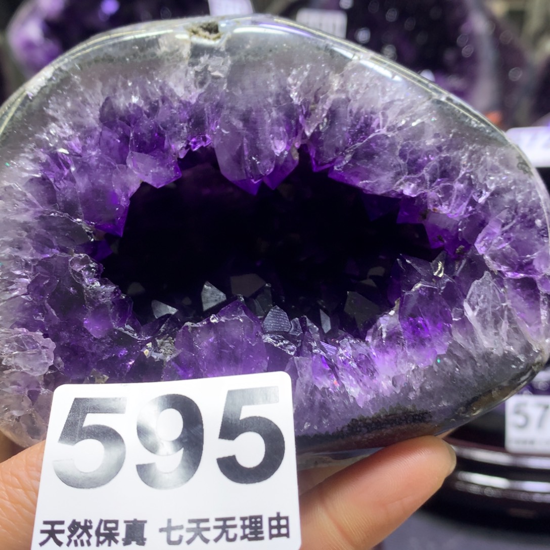 水晶未镶嵌摆件水晶