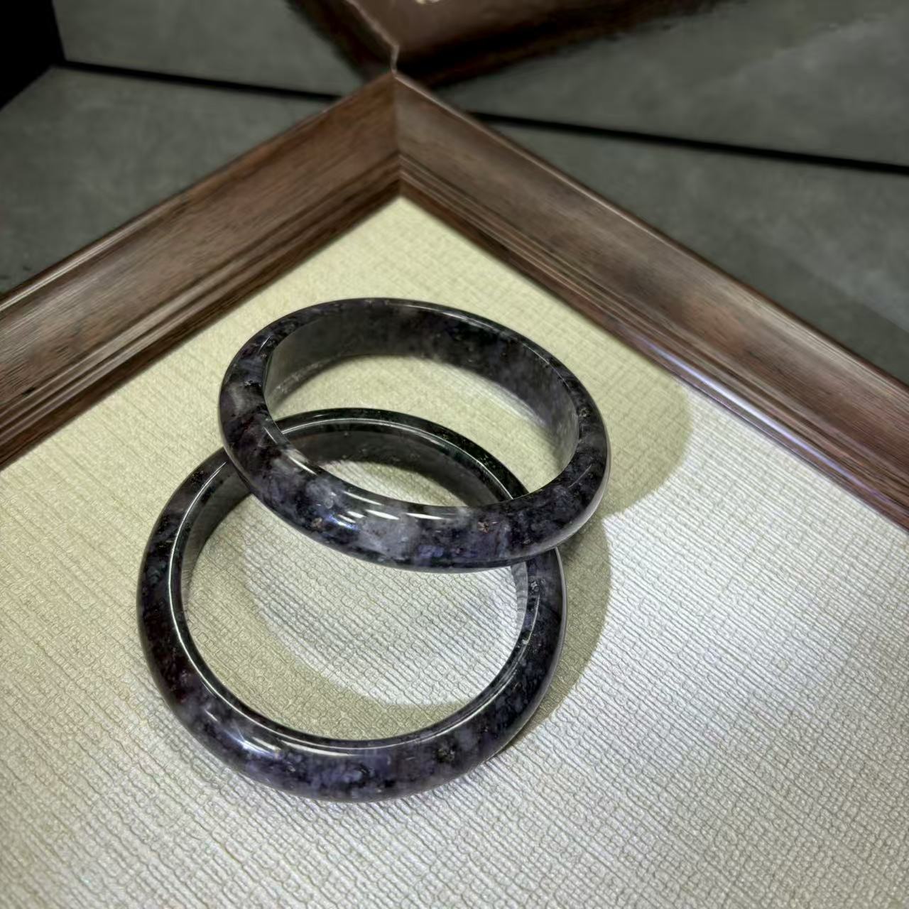 老四一店精选 舒手镯 多样性发其一