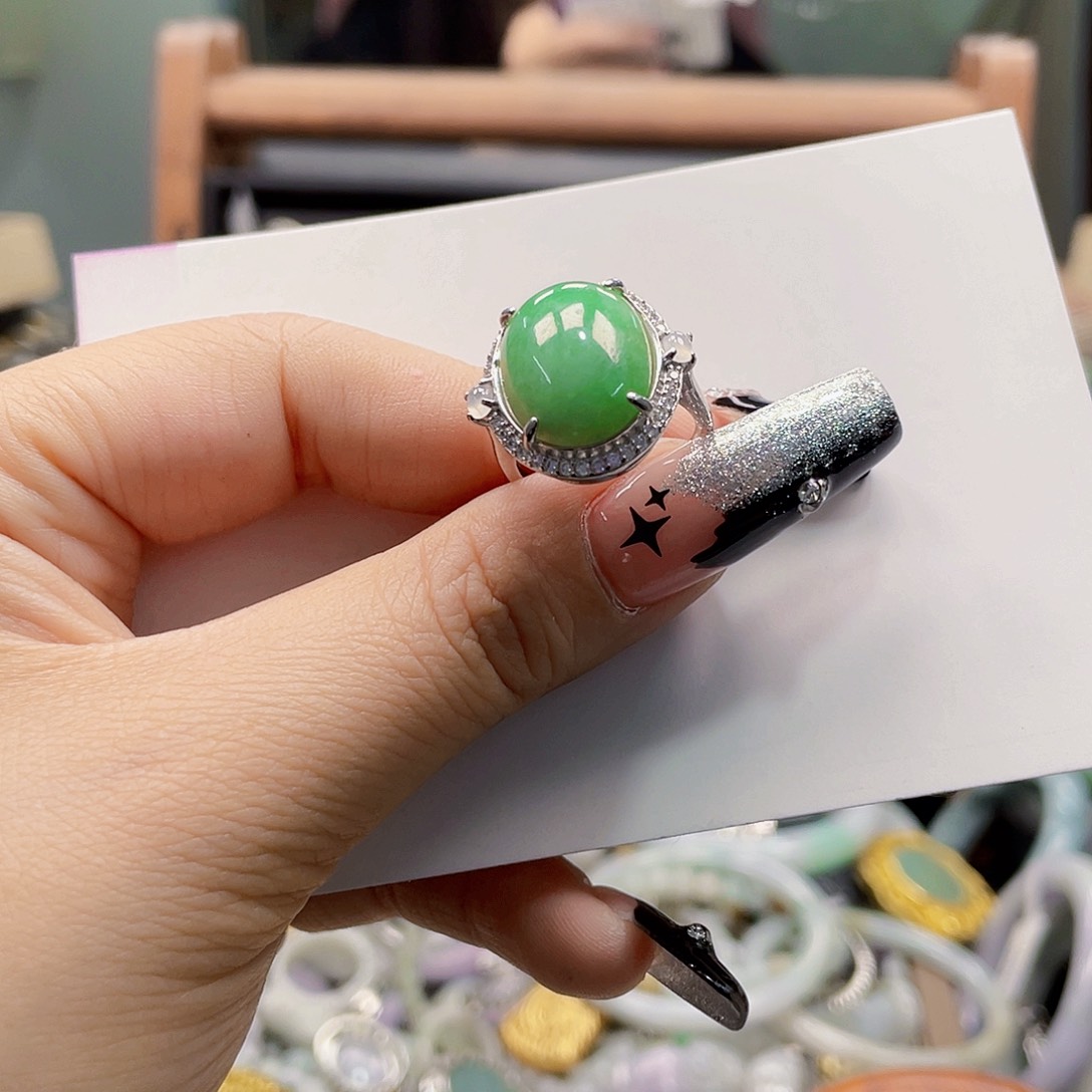 翡翠未镶嵌颈饰天然翡翠Ａ货