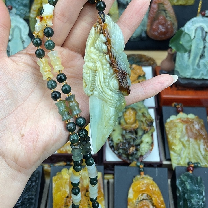 蛇纹石玉未镶嵌岫玉挂件