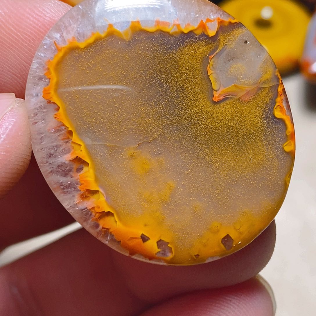 未镶嵌颈饰玛瑙/玉髓阿*哥