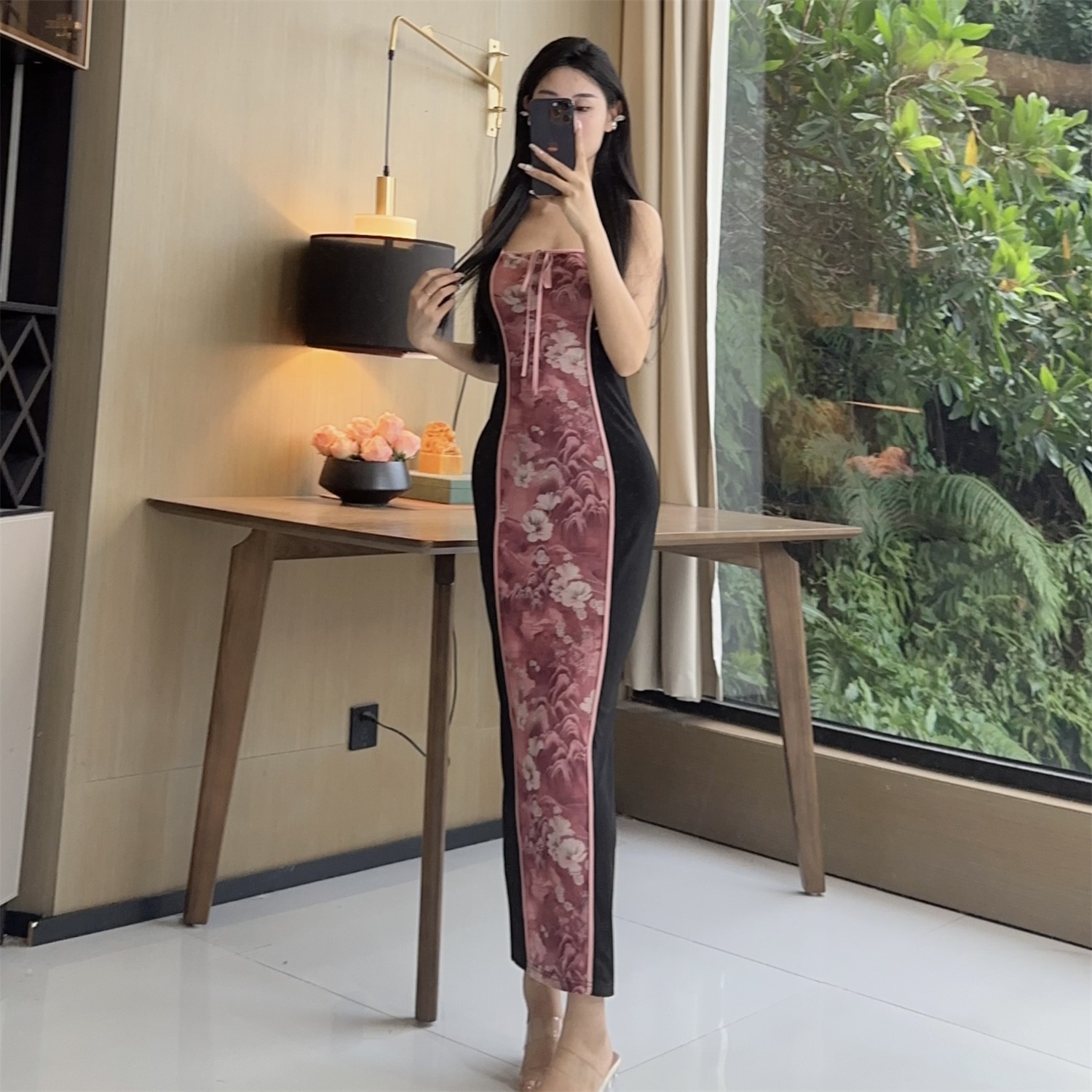 2025春夏季新款气质女人味轻奢花色印花显瘦修身百搭后开衩连衣裙