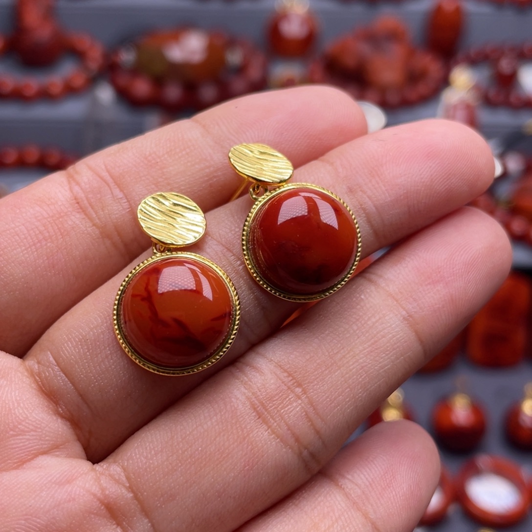 南红玛瑙银S925镶嵌珠宝奇石耳钉13mm