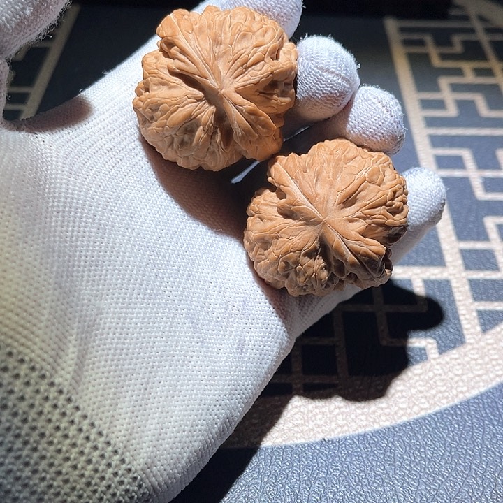 把件文玩核桃讲***见红锦鲤