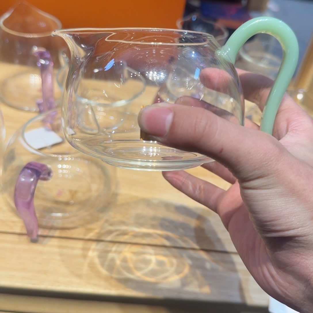 禾器淡然公道杯浅玉色