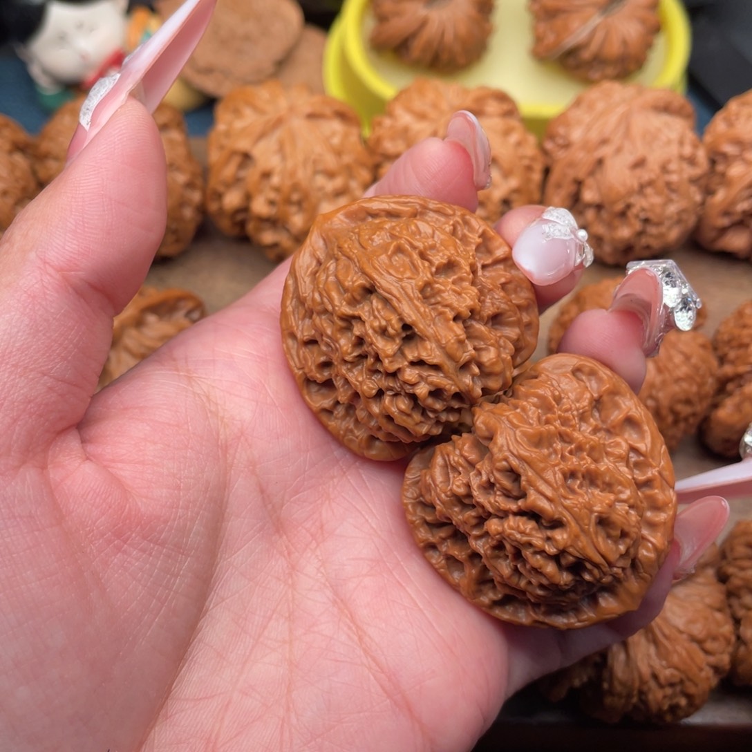 文玩核桃把件精配三角南疆39