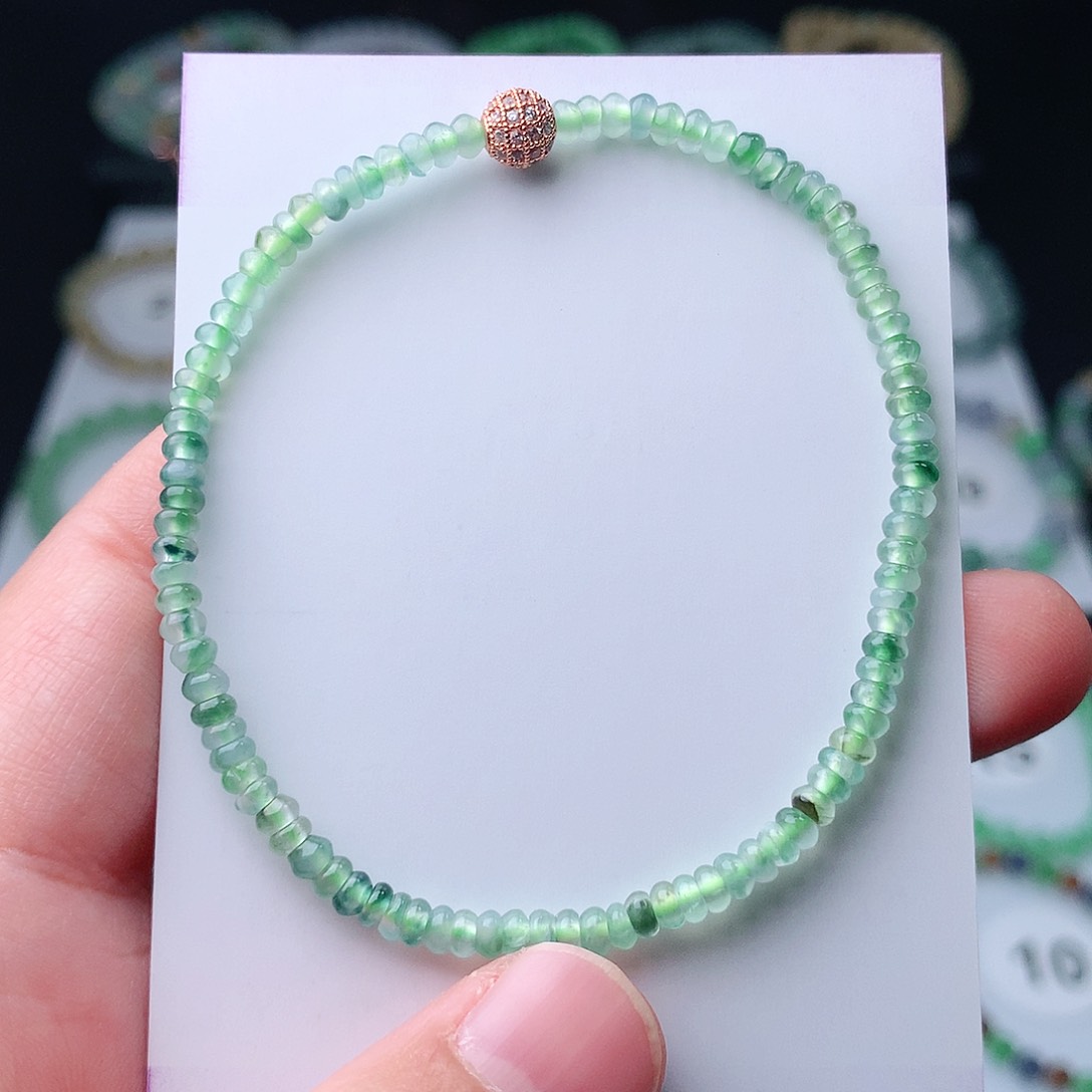 翡翠手串未镶嵌翡翠