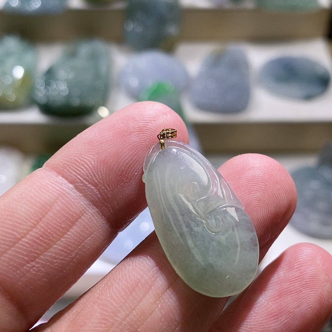 【闪购商品】翡翠颈饰未镶嵌11111111111