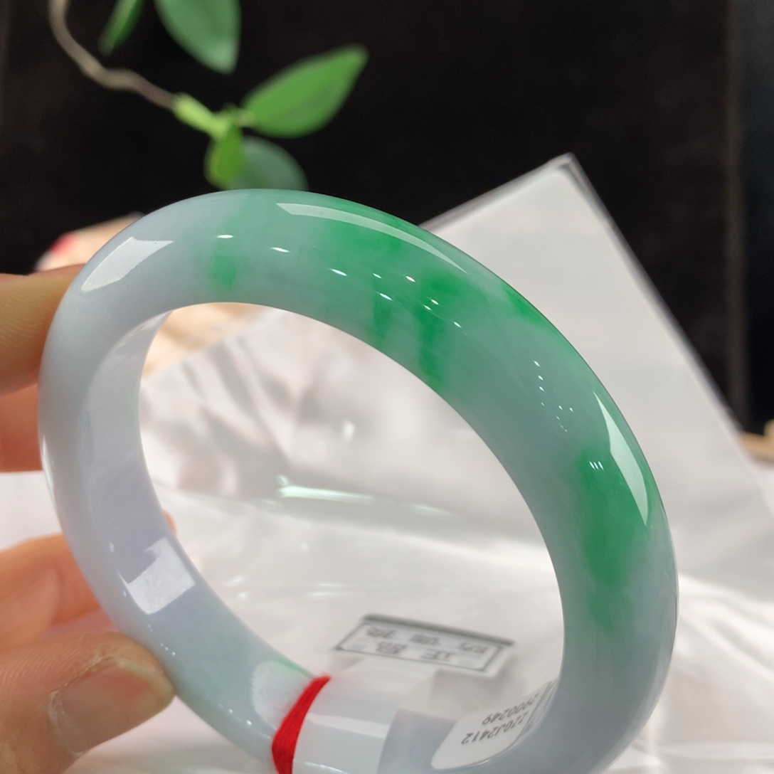 翡翠手镯未镶嵌111-0249