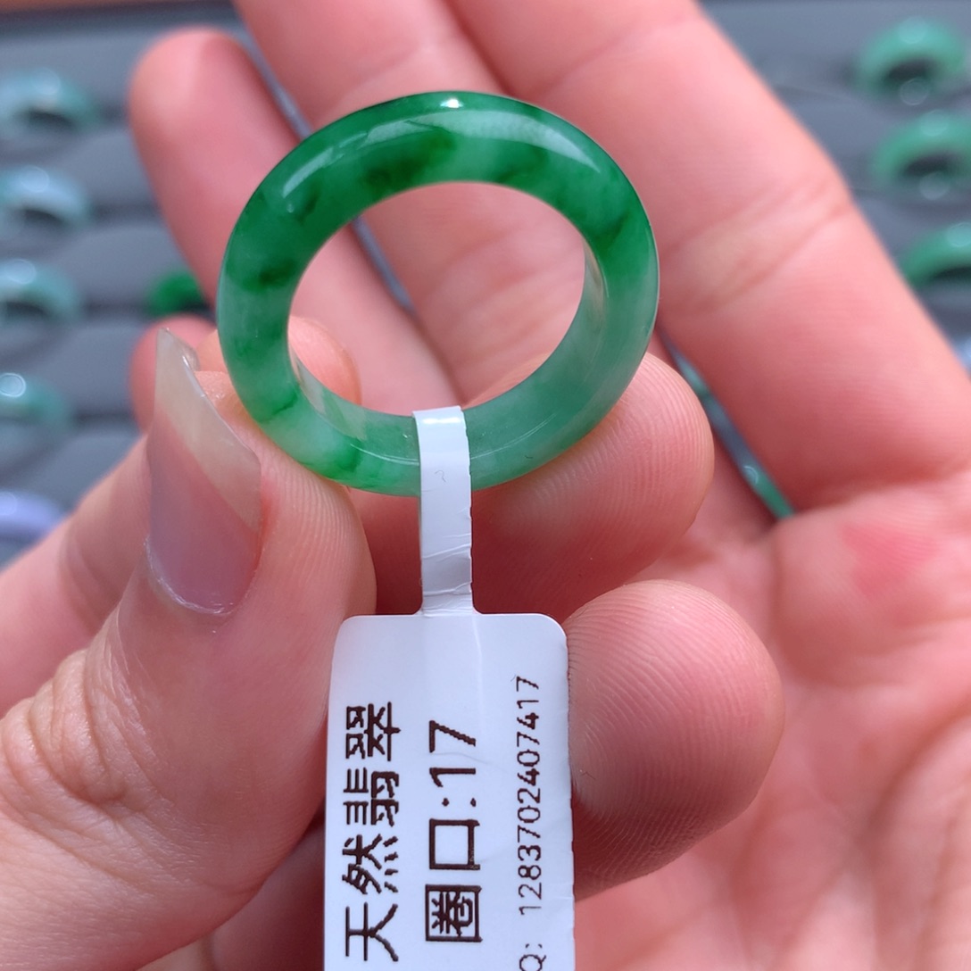 翡翠戒指未镶嵌天然