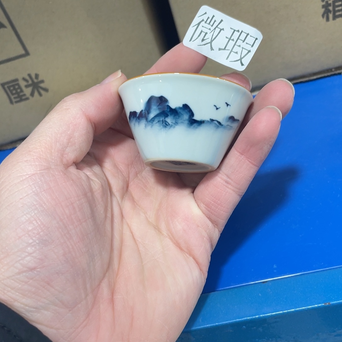 釉下手绘茶具微瑕