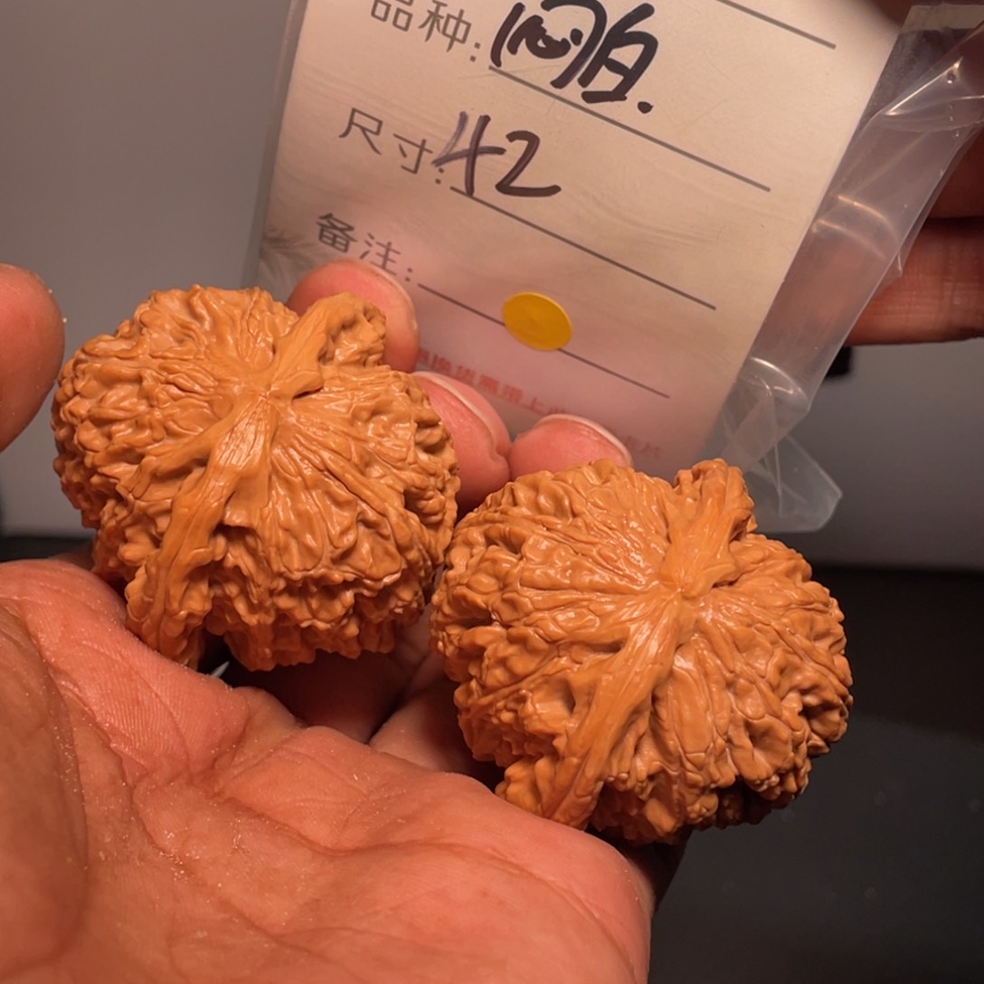 文玩核桃吊坠文玩核桃