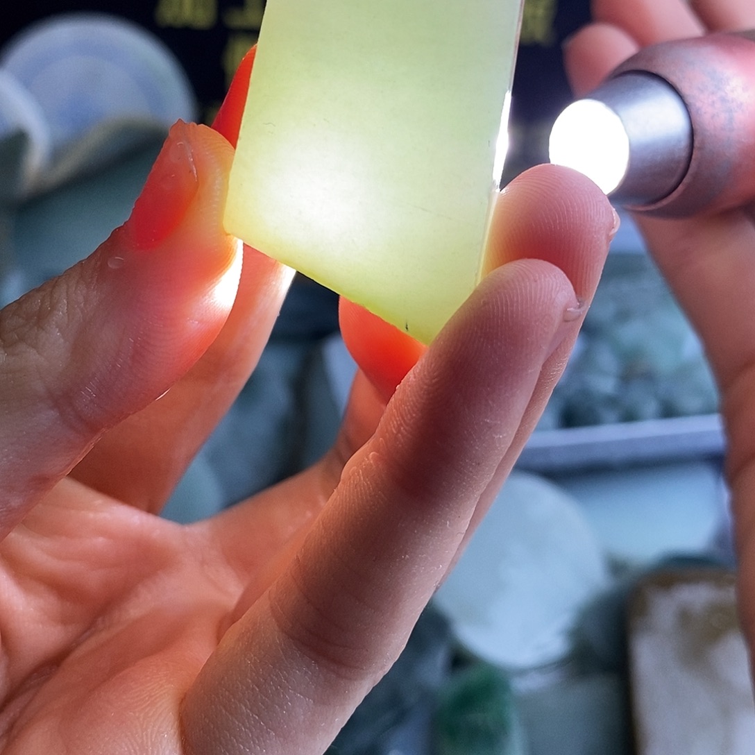 翡翠裸石纯天然翡翠