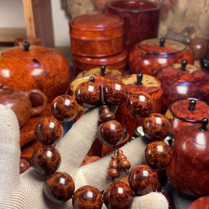 亲***亲大果紫檀（缅甸花梨）