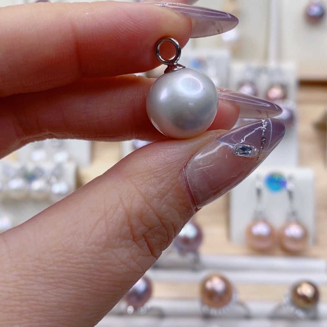 淡水珍珠吊坠(赠链)银S925镶嵌