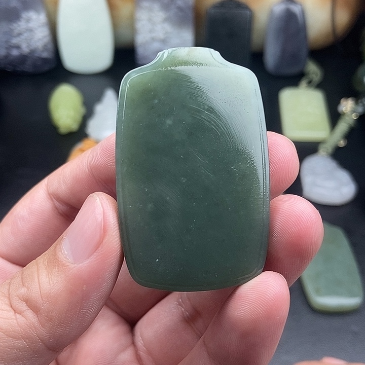 青***行和田玉未镶嵌珠宝奇石