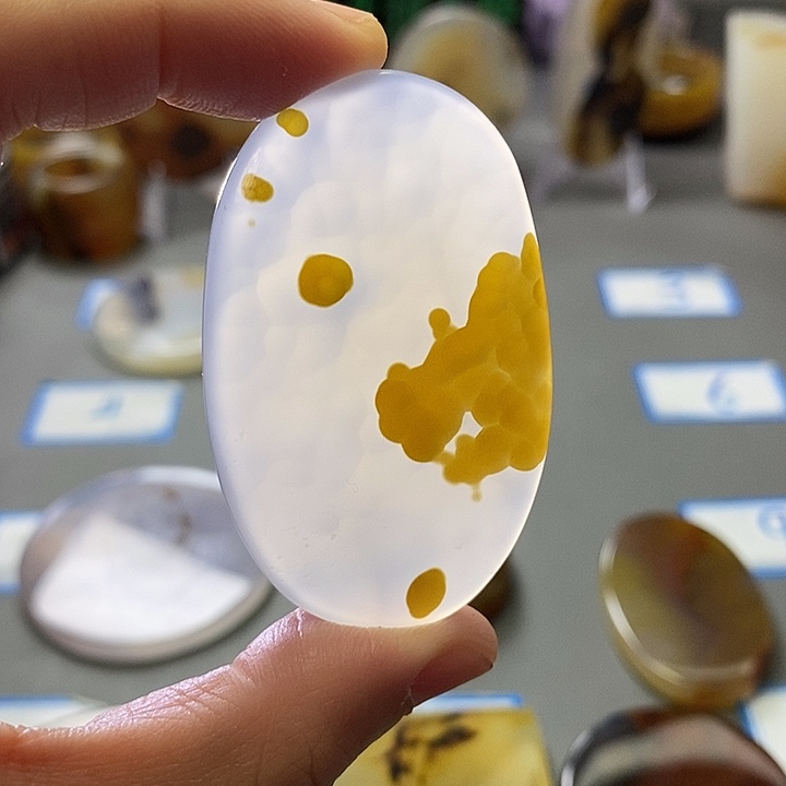 玛瑙/玉髓未镶嵌珠宝半成品133