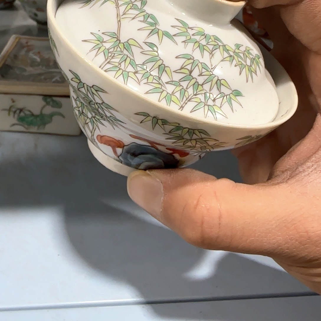 瓷片瓷器和陶瓷艺术作品展览