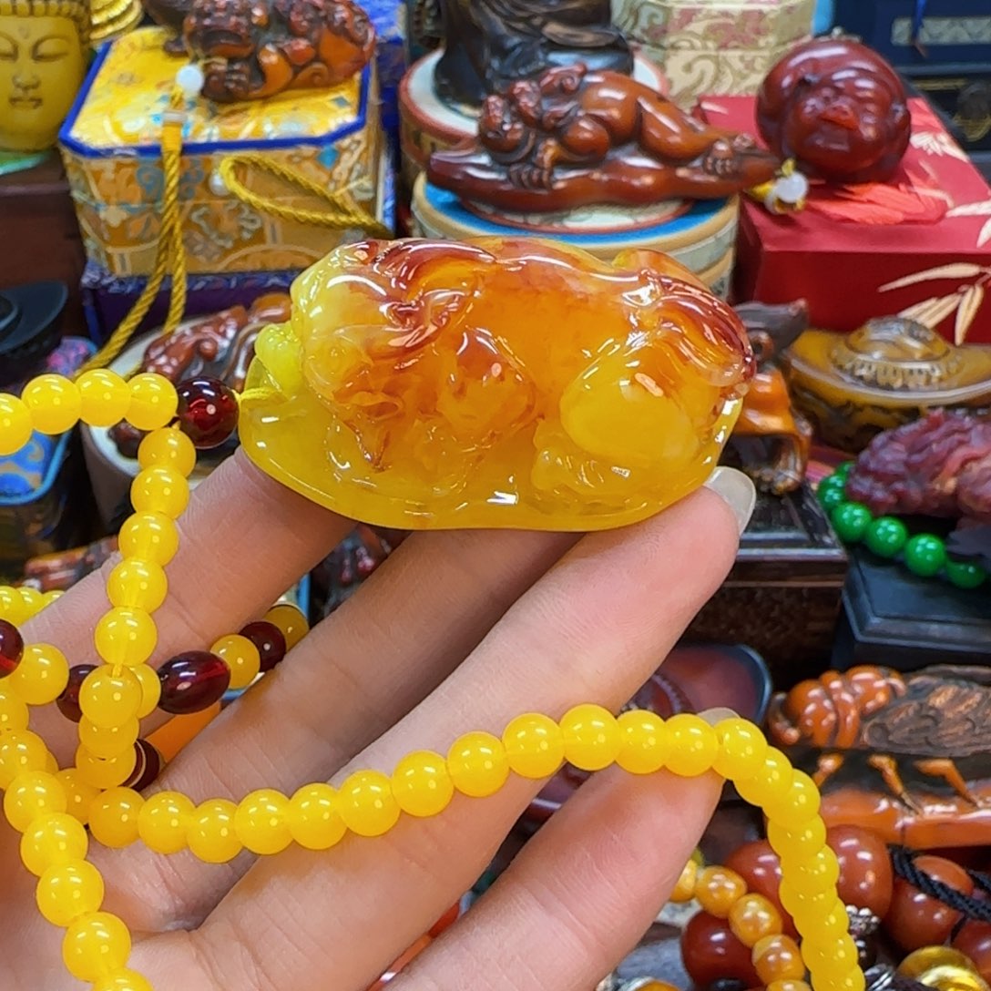 蜜蜡裸石未镶嵌卓玛推荐