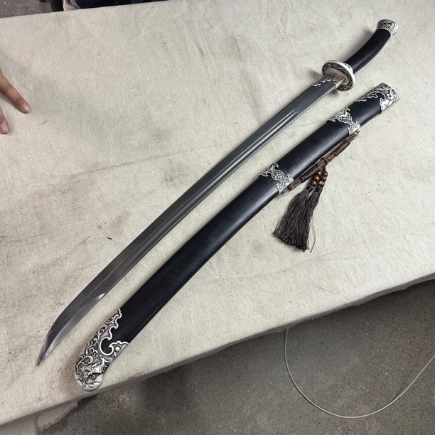 1653 龙泉昊天- 黑木 花纹钢 清刀 未开刃