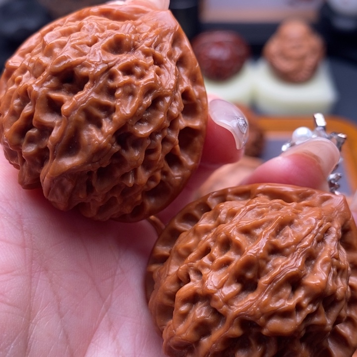 文玩核桃把件海*金牛