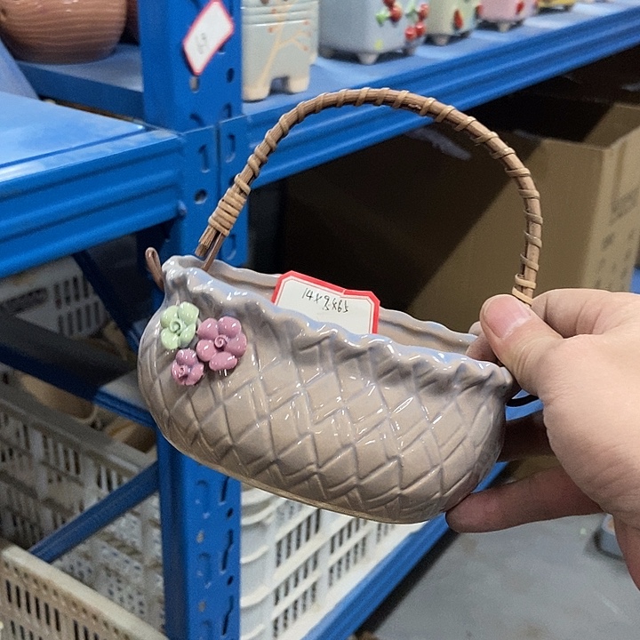 花盆单场满9.9发货14×9.5×6.5浅紫色