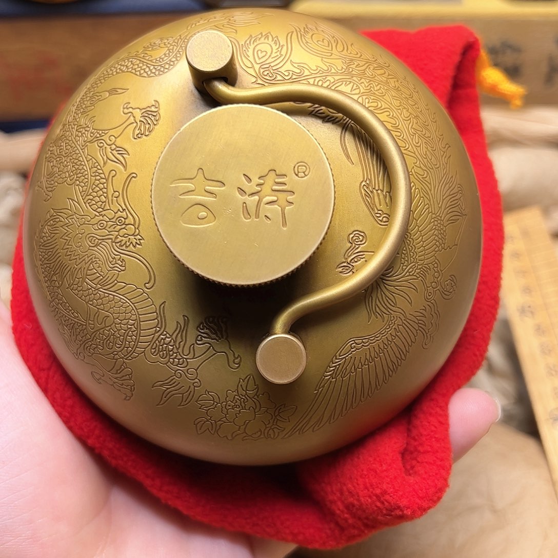 精美铜器点击下单