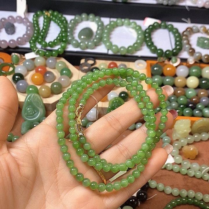 手链未镶嵌和田玉（碧玉）