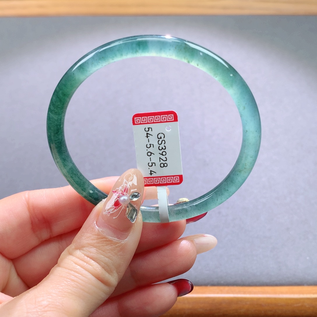 翡翠手镯未镶嵌天然翡翠手镯叮当镯