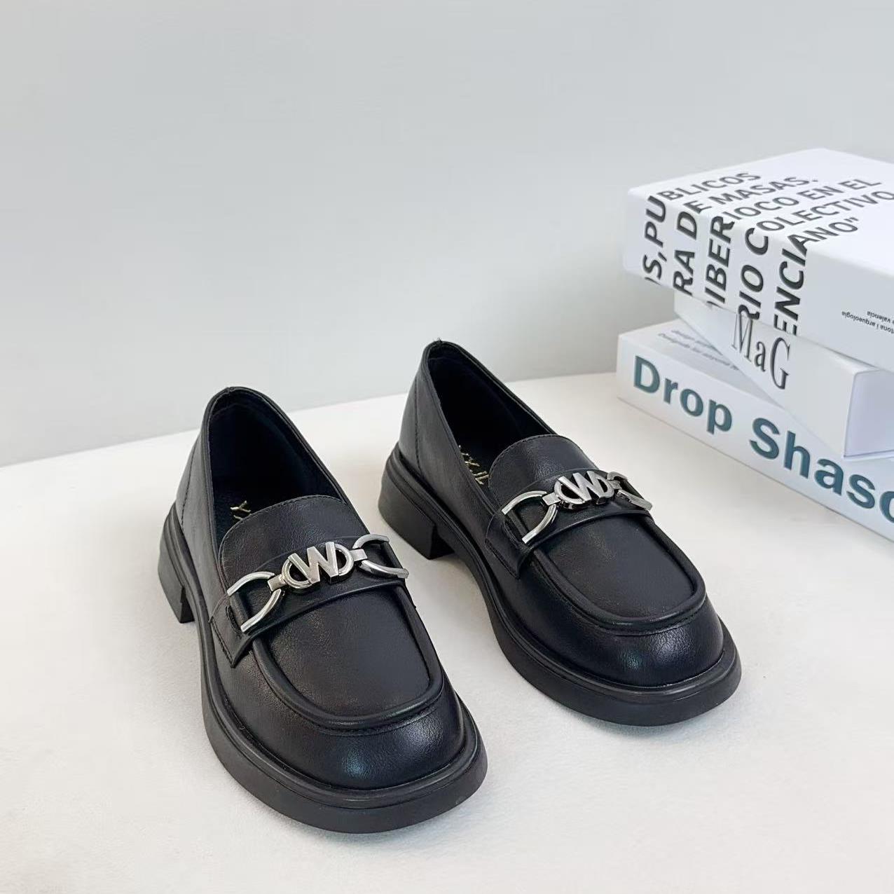 w551乐福鞋女一脚蹬显瘦春秋女鞋英伦风小皮鞋百搭豆豆鞋子