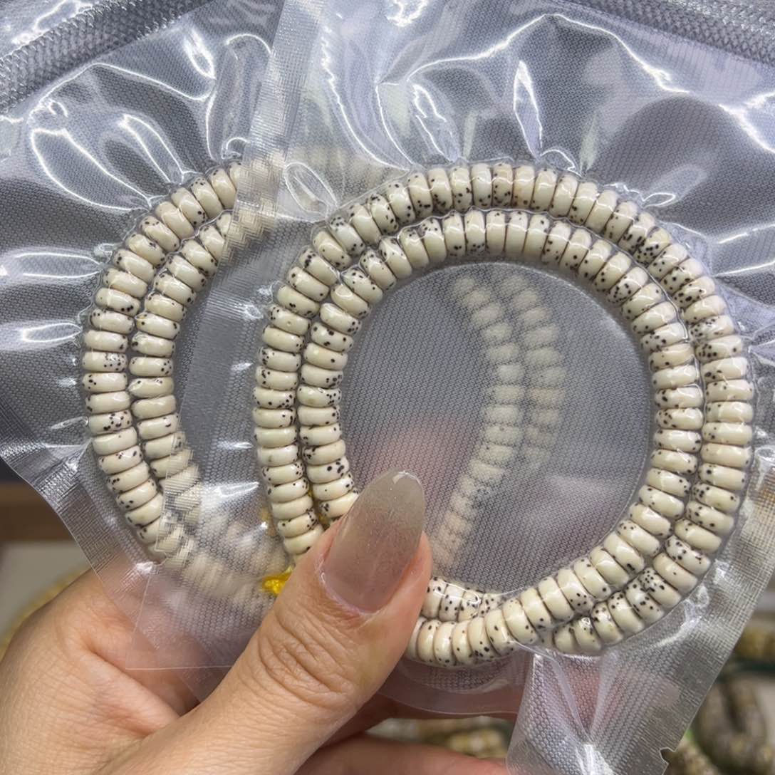 星月菩提手串原生态河豚药片大留白73